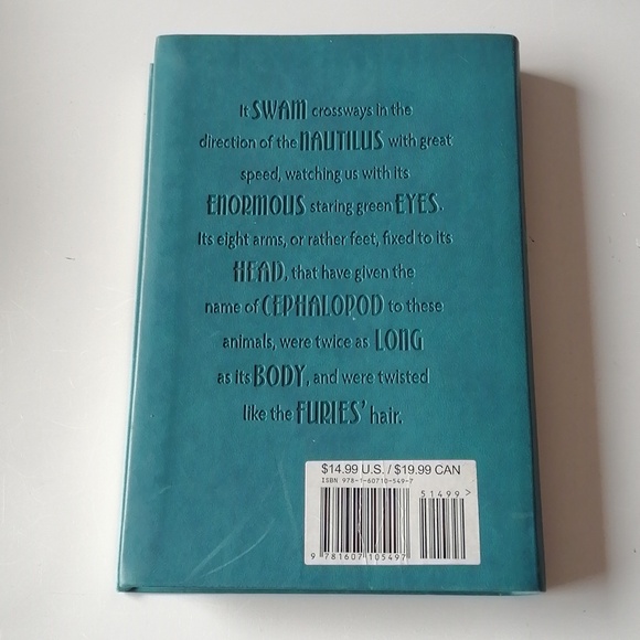 Twenty Thousand Leagues Under the Sea Word Cloud Classics by Jules Verne - Picture 5 of 7